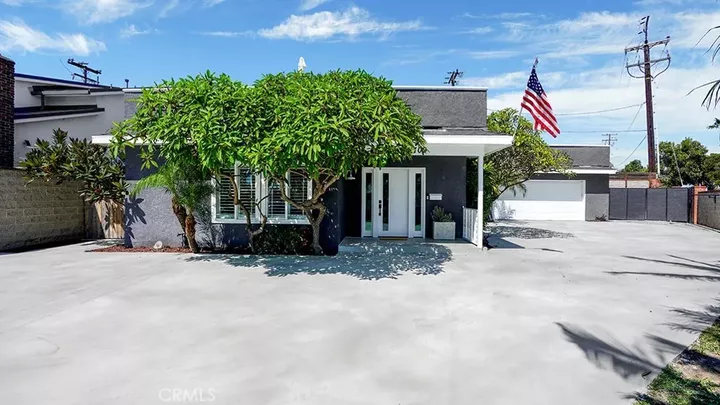 Property Photo:  1709 Bolsa  CA 90740 