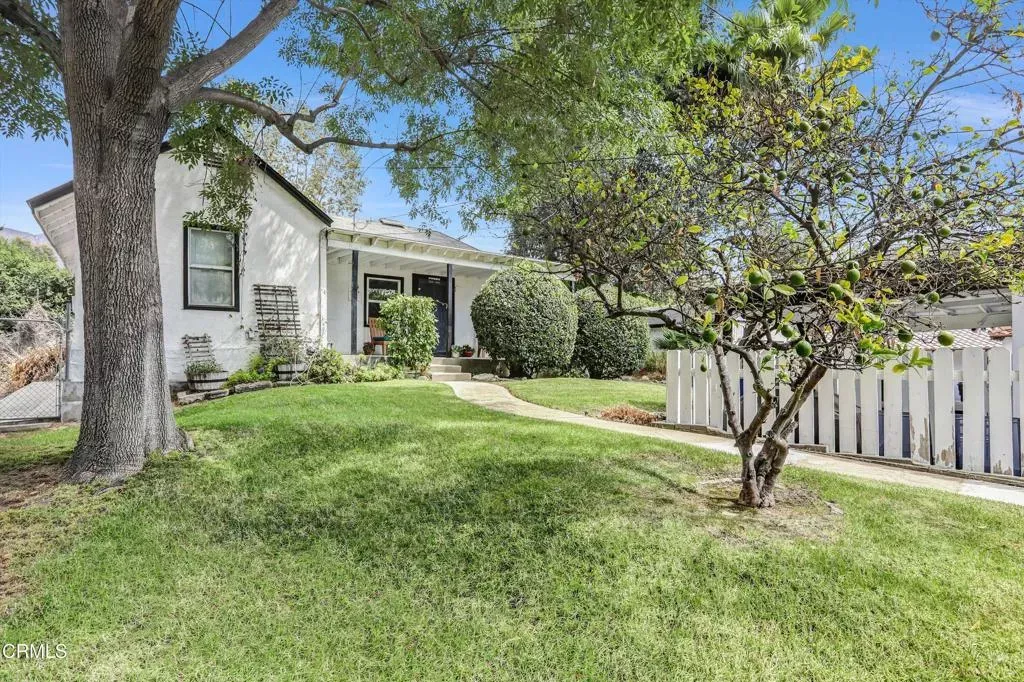 Property Photo:  2519-2521 Altura Avenue  CA 91020 