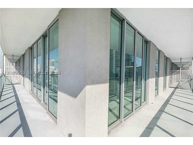 Property Photo:  79 SW 12th St 2501-S  FL 33130 