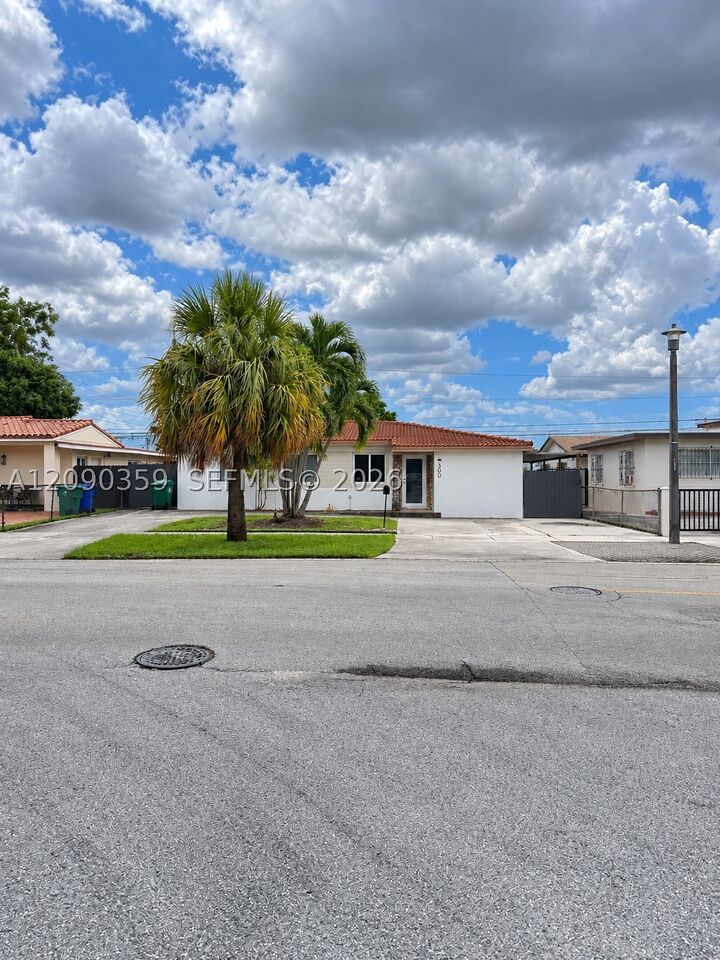 Property Photo:  300 SW 69th Ave  FL 33144 
