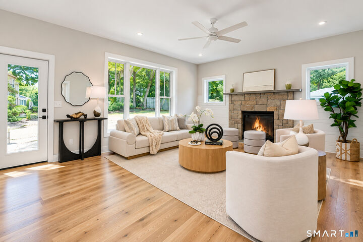 Property Photo:  24 Warde Terrace  CT 06825 