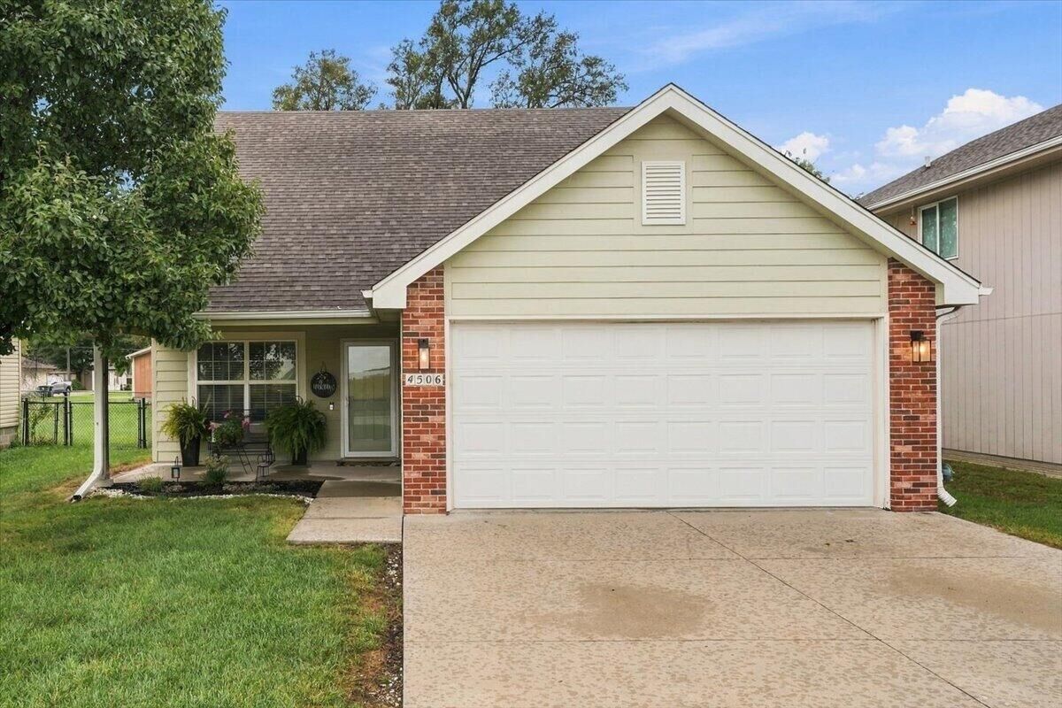 Property Photo: 4506 Mohawk Street IA 51501