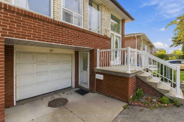 Property Photo: 3441 Anneliese Avenue ON L4Y 3E1