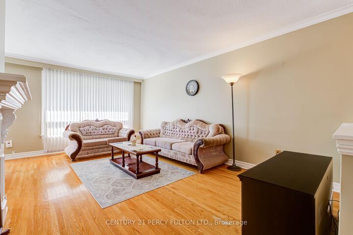 Property Photo: 10 Dunlop Avenue ON M1K 1K9