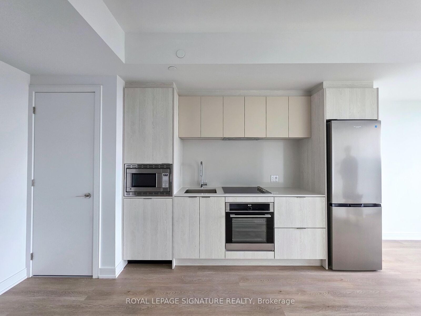 Property Photo:  3009 Novar Road 1507  ON L5B 0P9 