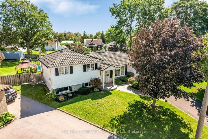 Property Photo:  31 Marsh Drive  ON K8P 4P5 
