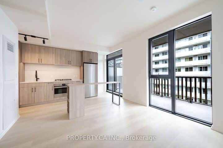 Property Photo:  109 Erskine Avenue 1908  ON M4P 0G8 