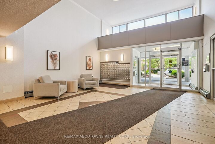 Property Photo:  111 Market Street 902  ON L8R 3K2 