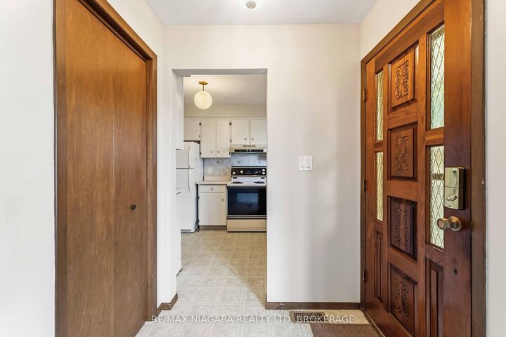 Property Photo:  34 Royal Road  ON L3K 4A9 