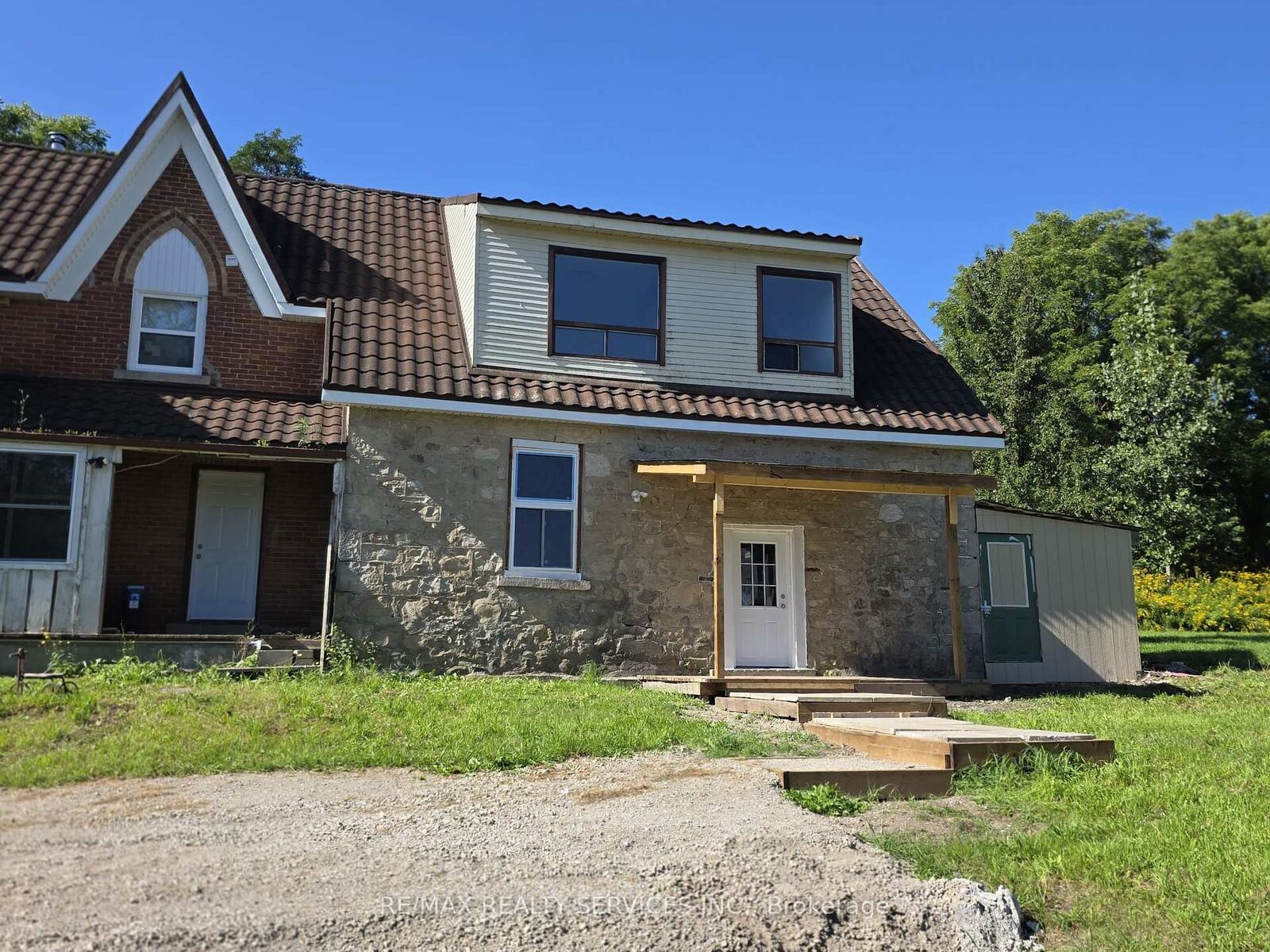 Property Photo:  8918 Wellington 124 Road Unit B  ON N1H 6H7 