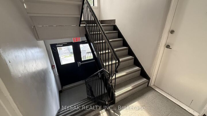 Property Photo: 106 Lorne Avenue ON N7M 1S1