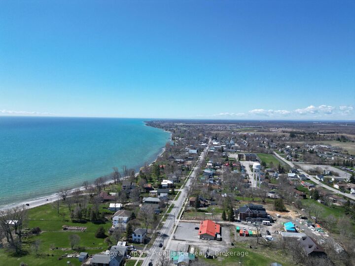 Property Photo:  99 Westwind Crescent  ON K0K 3L0 
