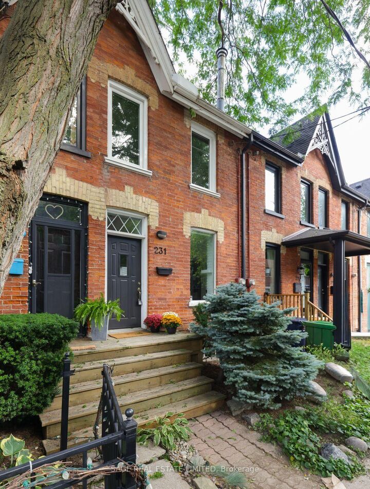 Property Photo:  231 Boulton Avenue  ON M4M 2J8 