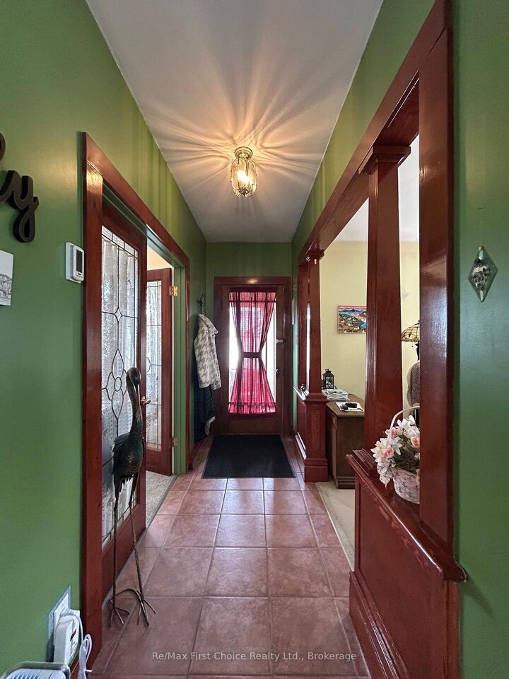 Property Photo:  245 Francis Street W  ON P7E 4C1 