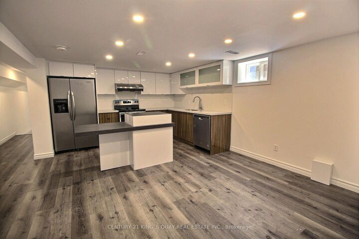 Property Photo:  1763 Bayview Avenue Basement  ON M4G 3C5 