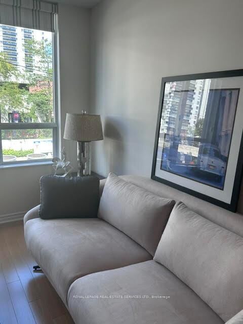Property Photo: 195 Merton Street 212 ON M4S 3H6