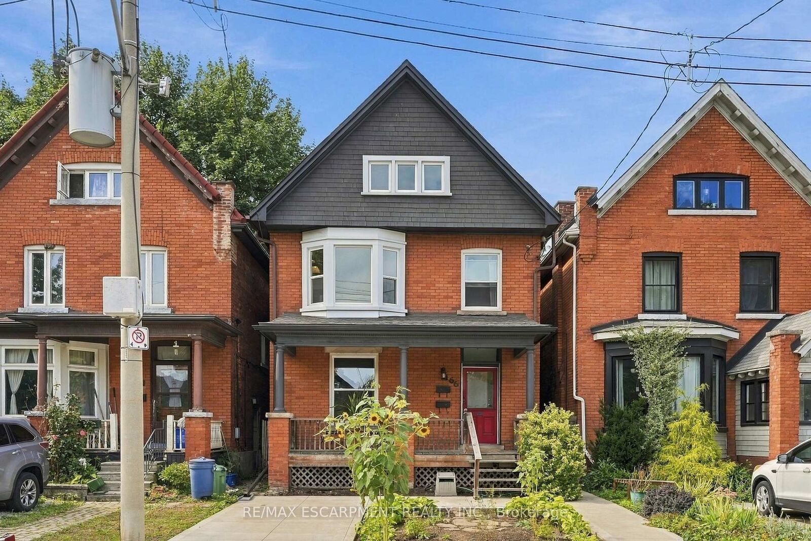 Property Photo:  166 Emerald Street S  ON L8N 2V7 