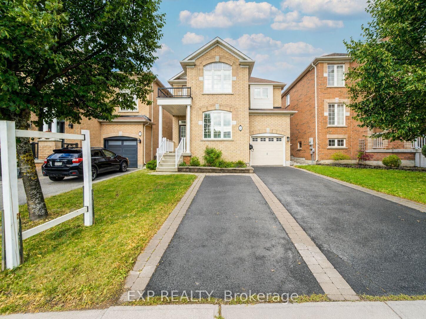 Property Photo:  76 Ford Wilson Boulevard  ON L3X 3G1 