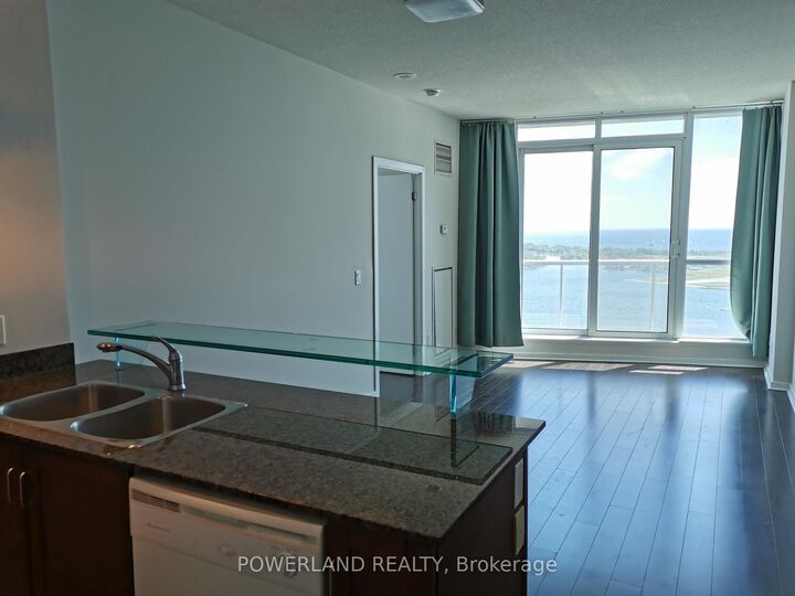 Property Photo:  208 Queens Quay W 3307  ON M5J 2Y5 