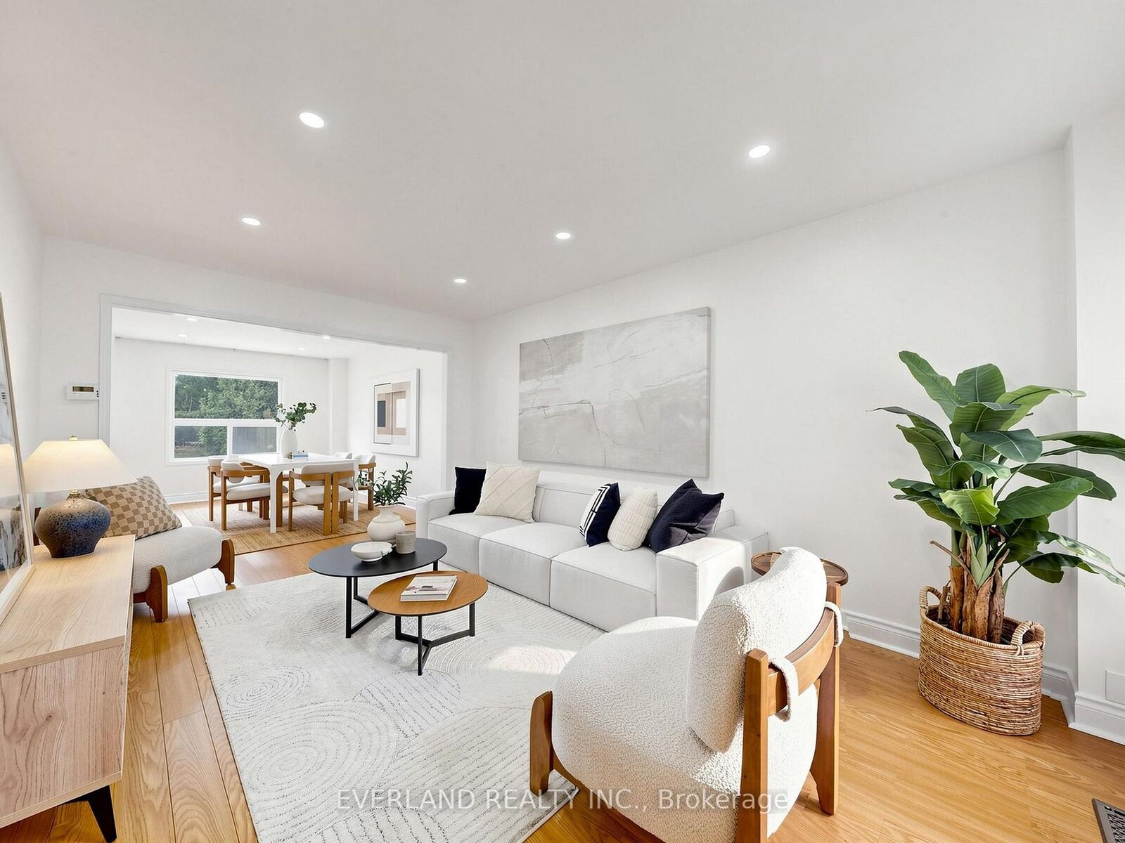 Property Photo:  26 Erla Court  ON L3S 3B3 