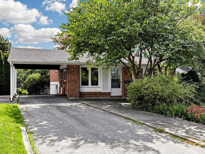 Property Photo:  21 Grove Park Crescent  ON M2J 2C7 