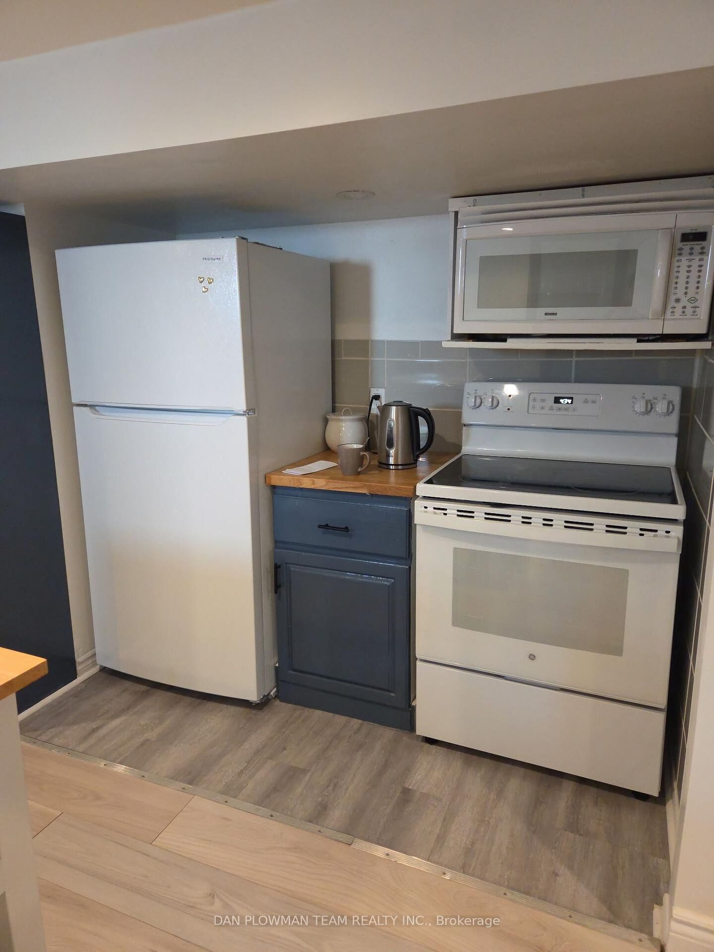 Property Photo: 131 Central Park Boulevard N Bsmt ON L1G 5Y6