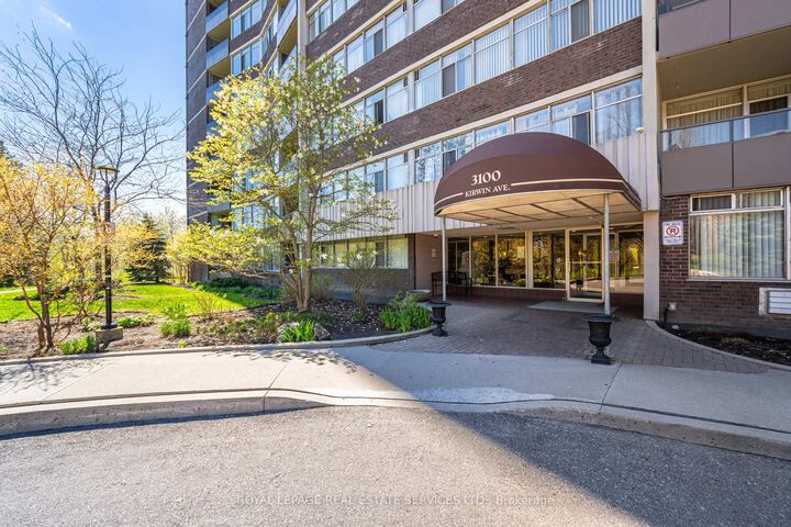 Property Photo:  3100 Kirwin Avenue 708  ON L5A 3S6 