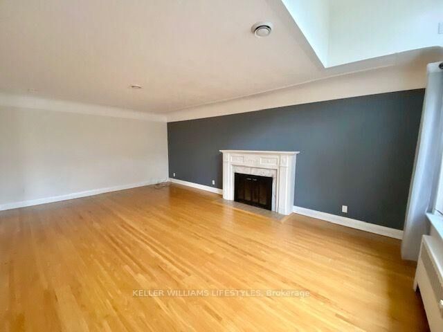 Property Photo:  448 Jarvis Street  ON N6K 1X1 