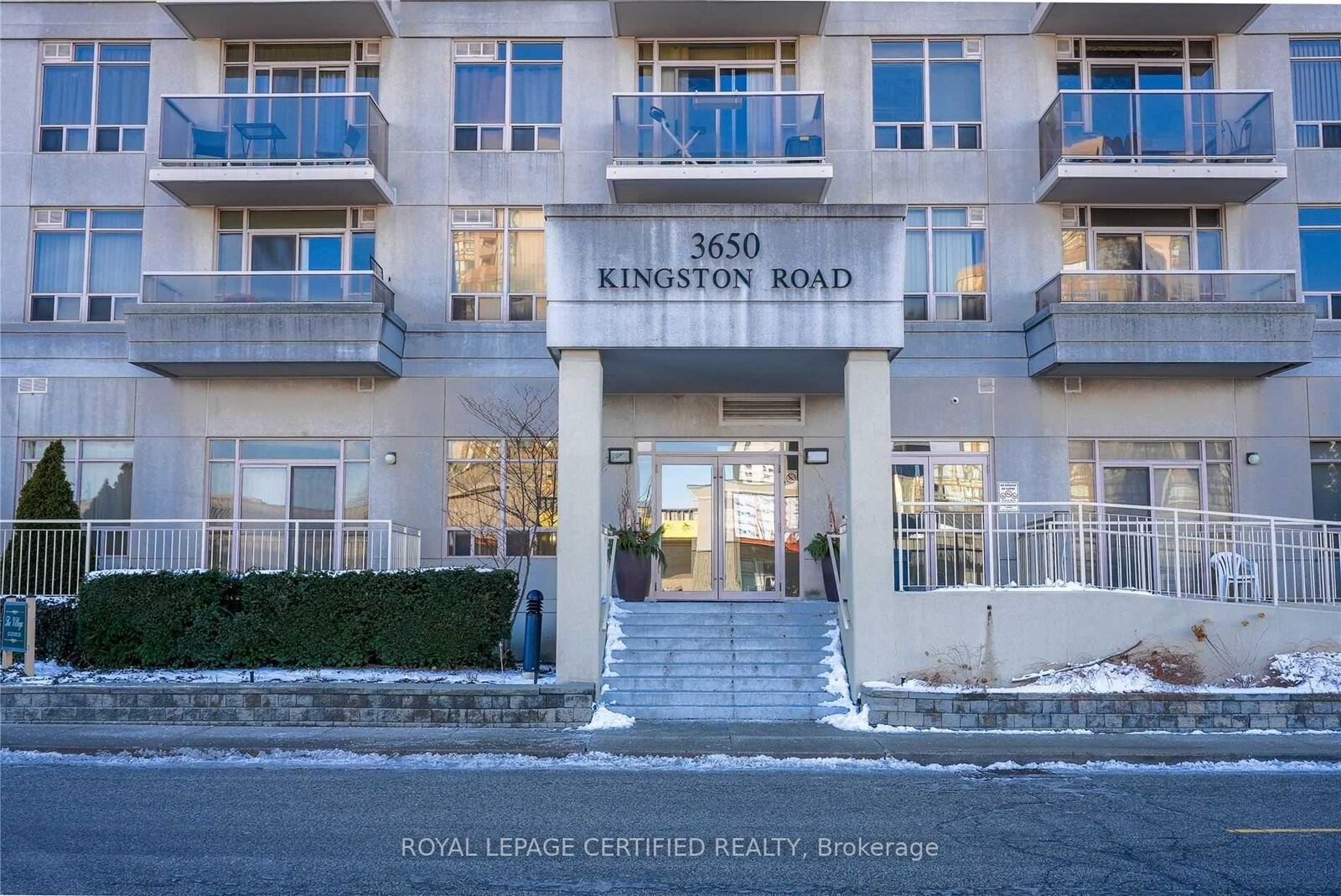 Property Photo:  3650 Kingston Road 424  ON M1M 3X9 