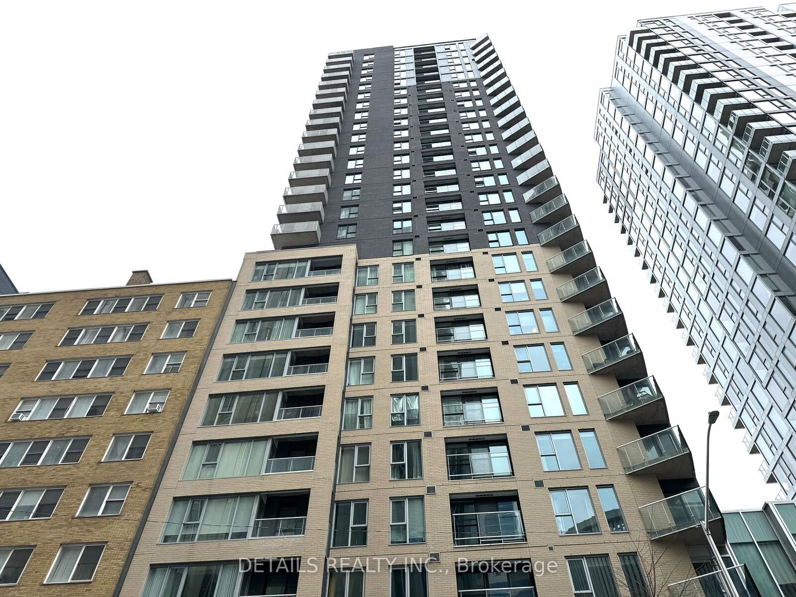 Property Photo:  40 Nepean Street  ON K2P 0X5 