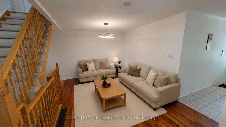 Property Photo:  1098 Carding Mill Place  ON L5W 1C5 