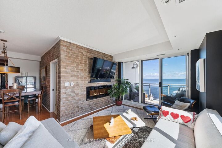 Property Photo:  699 Aberdeen Boulevard 706  ON L4R 5P2 
