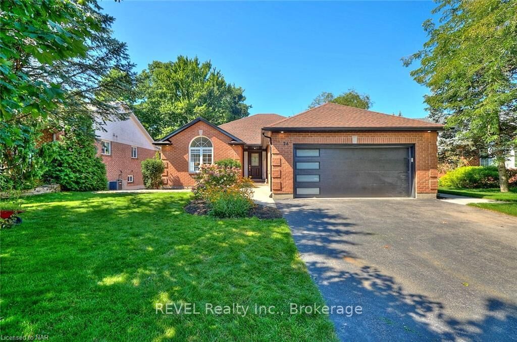 Property Photo: 26 Oakridge Boulevard ON L0S 1E5