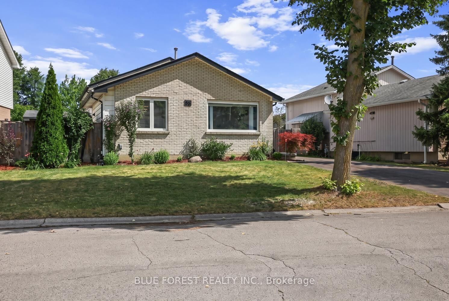 Property Photo:  55 Archer Crescent  ON N6E 2A4 