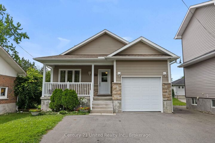 Property Photo:  127.5 Adelaide Street S  ON K9V 3K5 