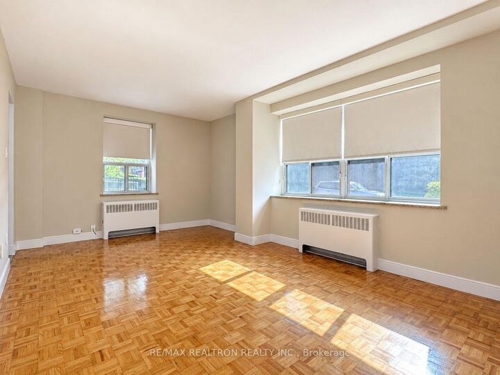 Property Photo:  1291 Bayview Avenue 102  ON M4G 2Z9 