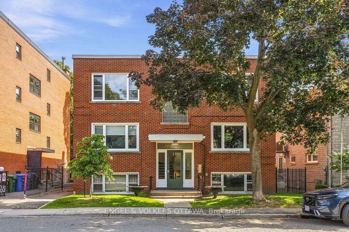 Property Photo:  117 Macdonald Street 4  ON K2P 1H7 
