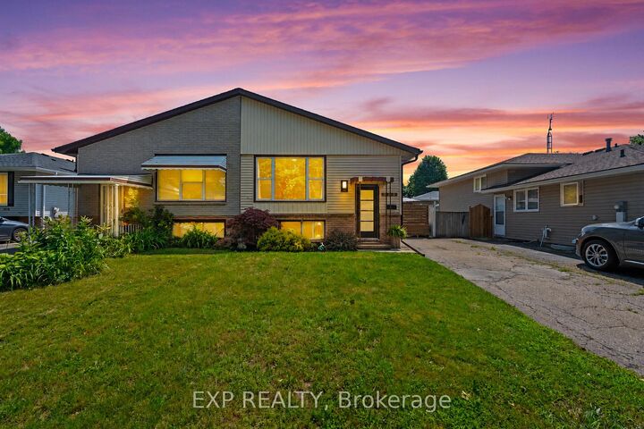Property Photo:  5028 Gage Court  ON L2E 7B5 