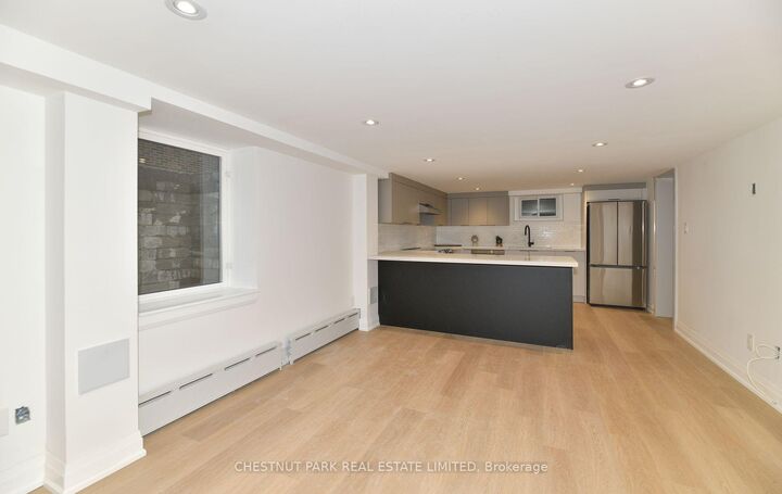 Property Photo:  11 Rose Park Crescent  ON M4T 1P8 