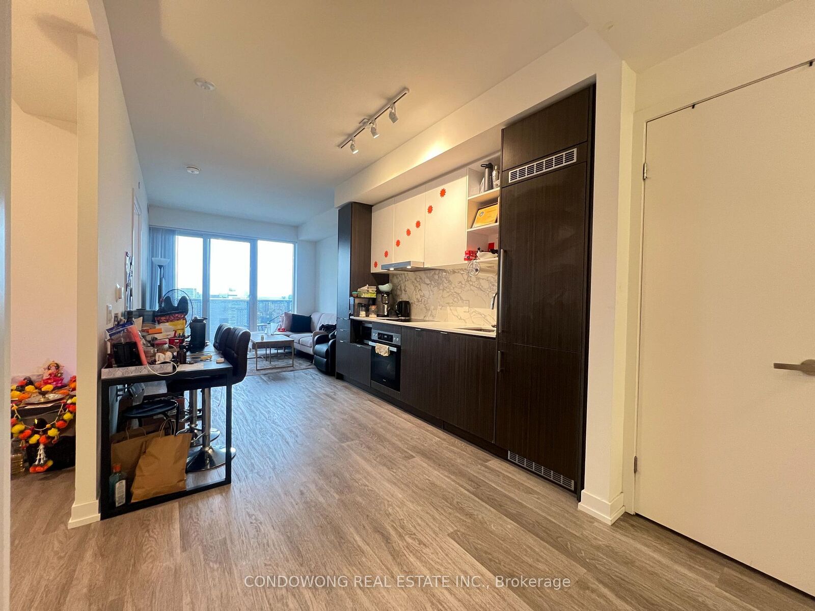 Property Photo:  55 Cooper Street 5803  ON M5E 0G1 