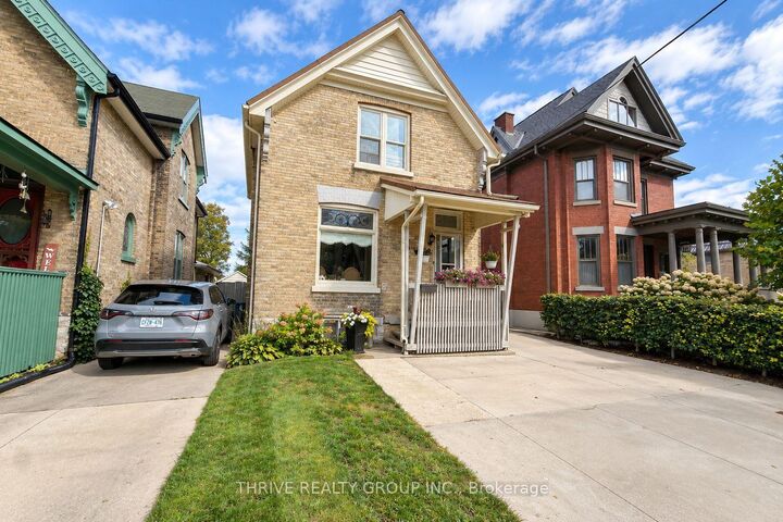 Property Photo:  162 Tecumseh Avenue E Upper  ON N6C 1S4 