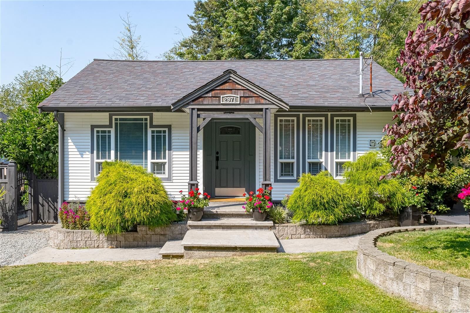 Property Photo:  2971 Oak St  BC V0R 1K1 