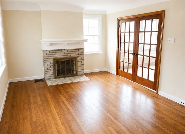 Property Photo:  114 Conestoga Rd  PA 15235 