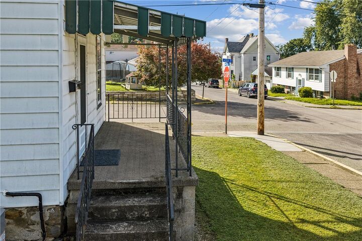 Property Photo:  337 Maryland Ave  PA 15074 