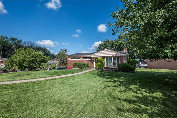 Property Photo: 425 Ruthwood Ave PA 15227
