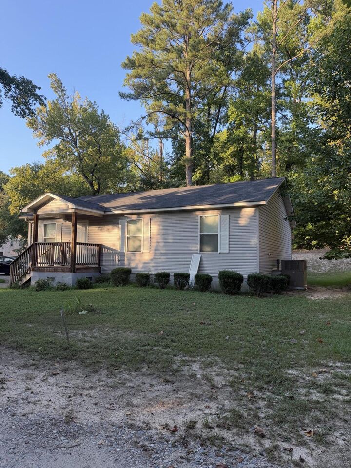 Property Photo:  103 Samuels Road  SC 29841 