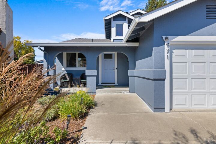 Property Photo:  971 Hacienda Circle  CA 94928 