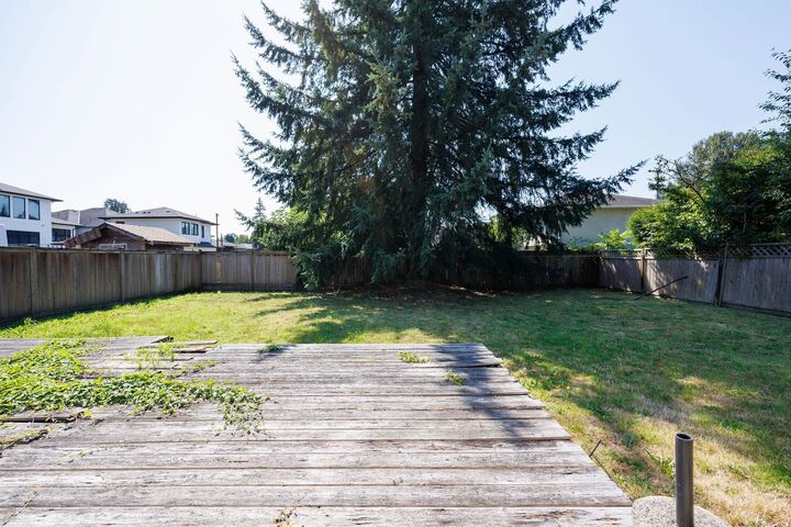 Property Photo:  1234 Prairie Avenue  BC V3B 1S8 