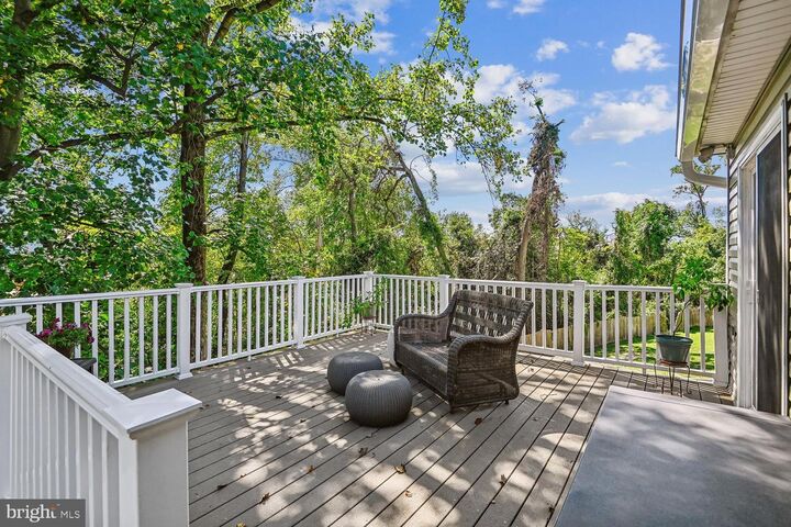 Property Photo: 7109 Renwick Court MD 21061