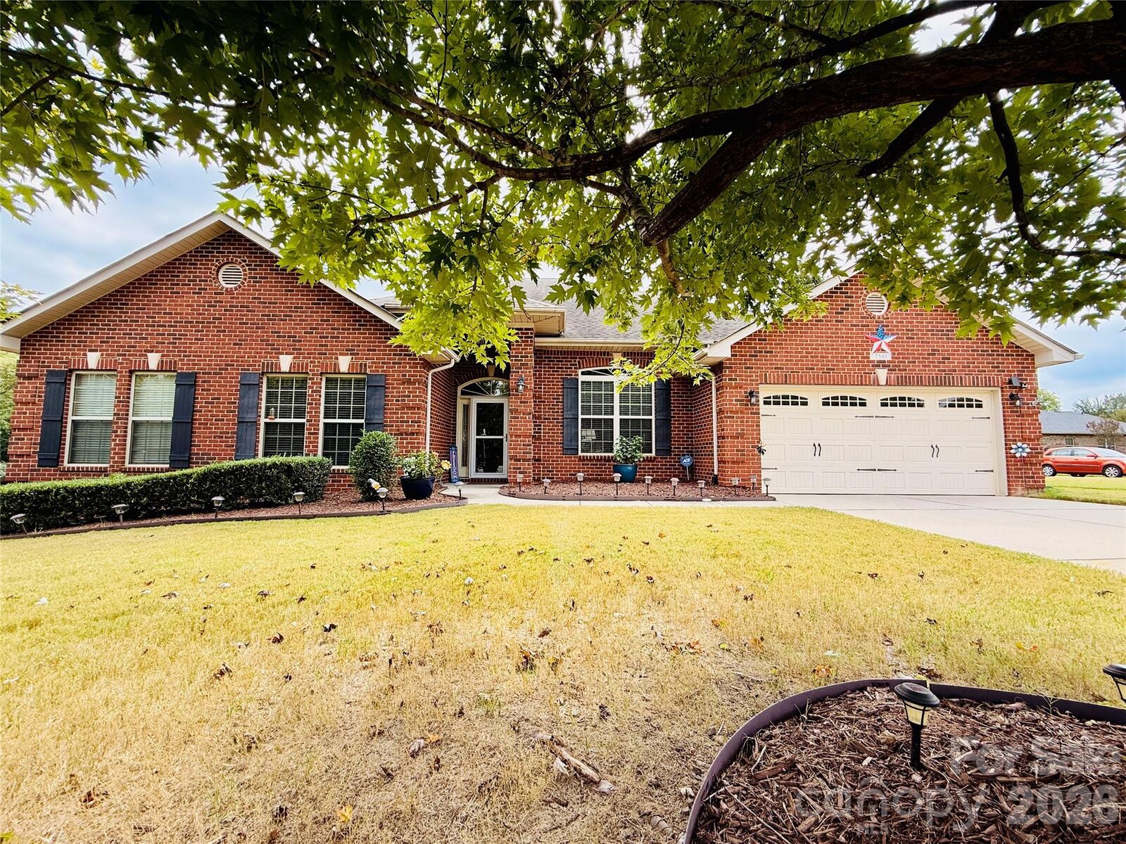Property Photo:  2581 Flintshire Lane  NC 28056 